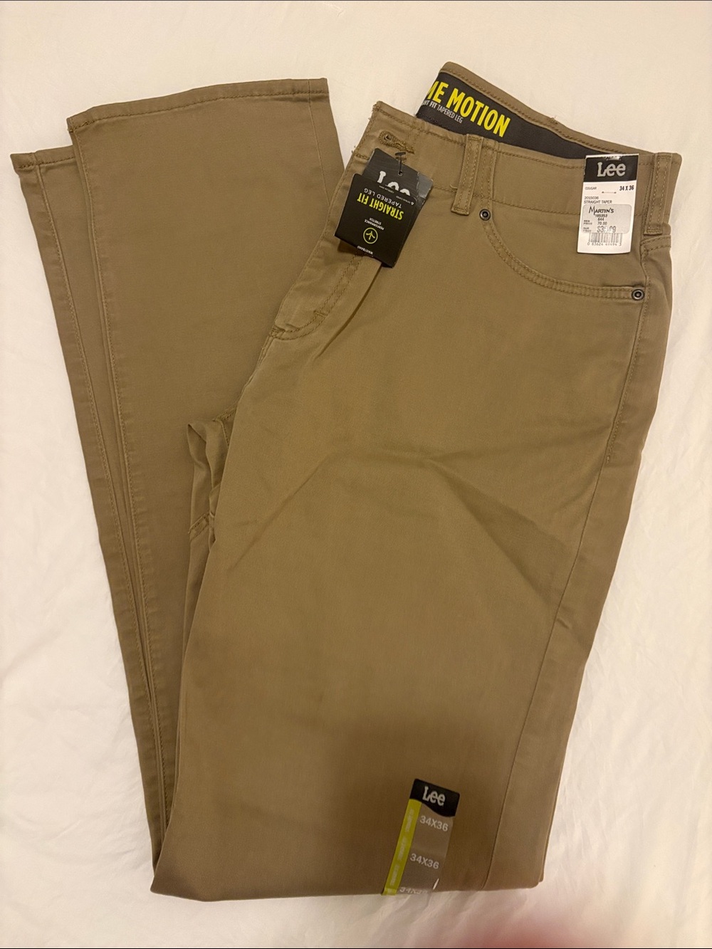 Lee Men’s Dark Khaki Straight-Leg Chinos